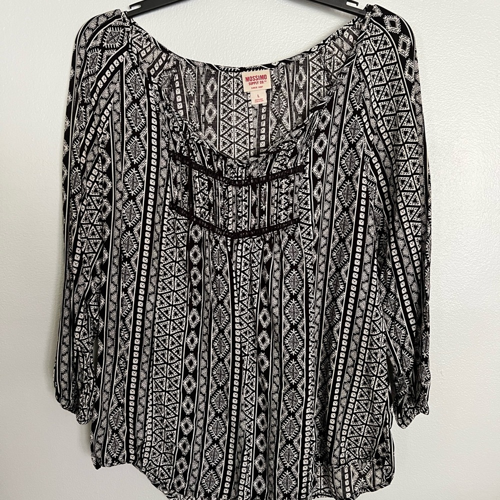 Mossimo Women’s Blouse Size Large